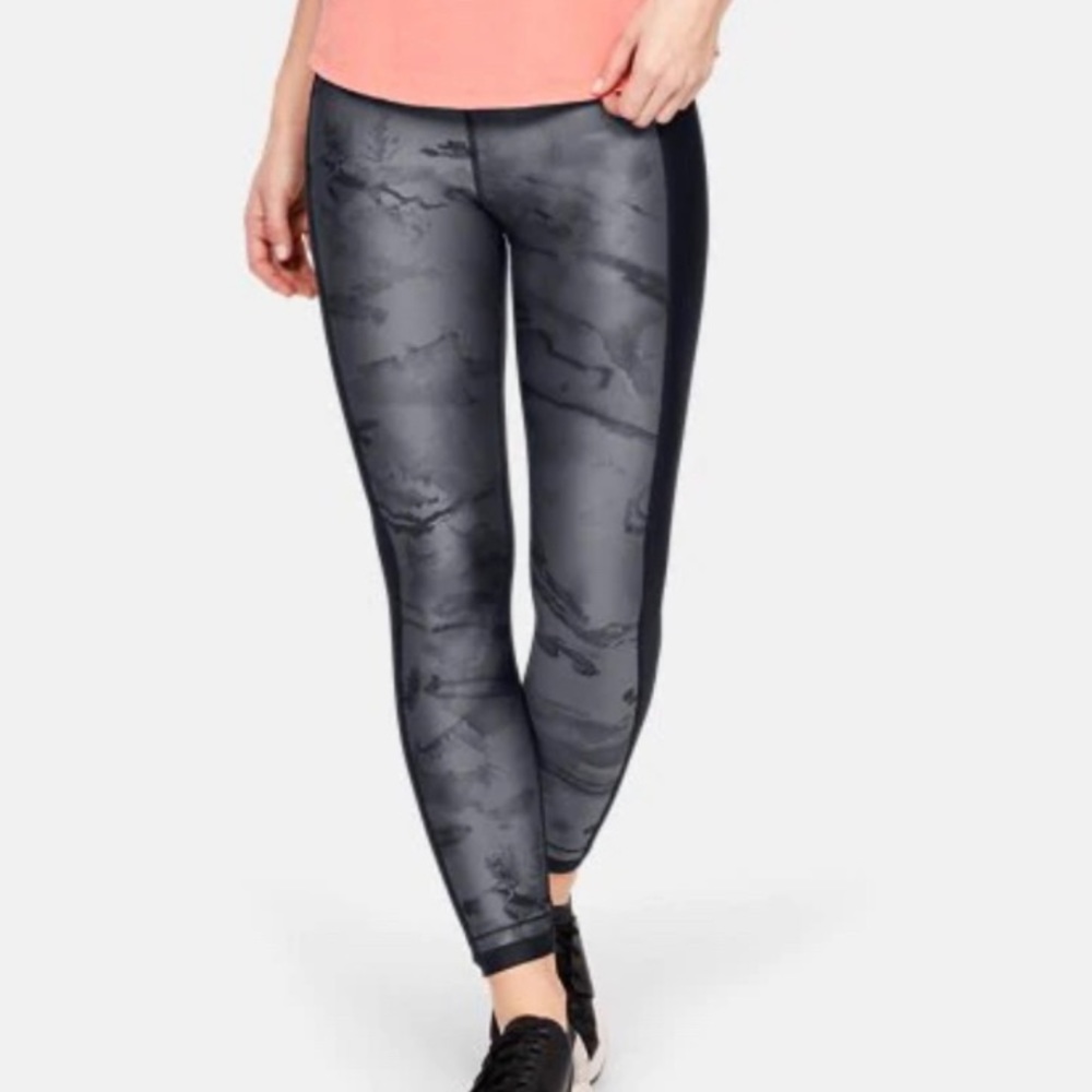 (UA) Under Armour heatgear workout leggings - Picture 2 of 6